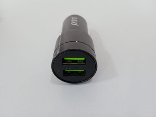 Cargador para auto 2 USB Lu-8202 6.0A - Imagen 2
