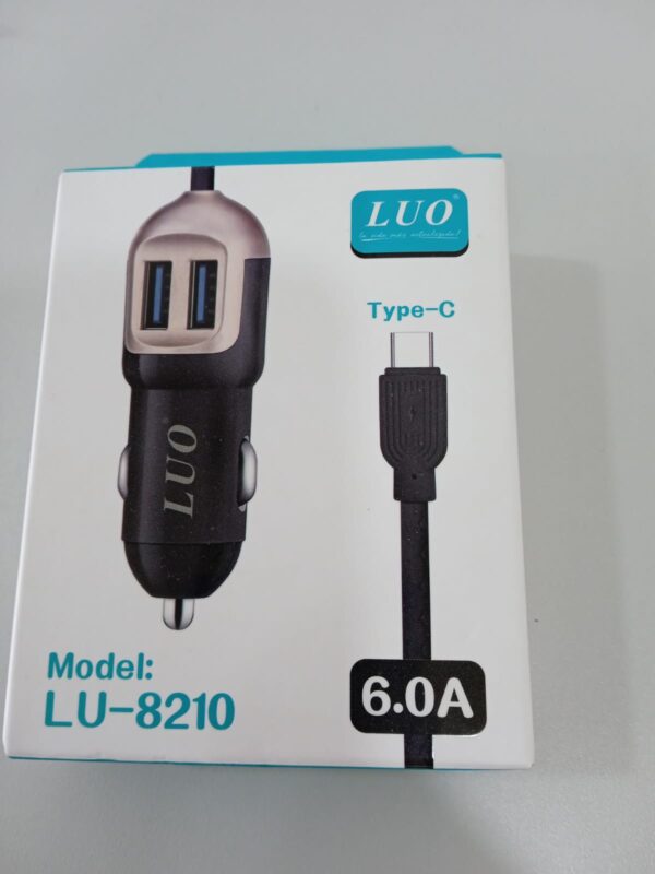 Cargador para auto Cable USB-C Lu-8210 6.0A + 2 USB 3.0 - Imagen 1