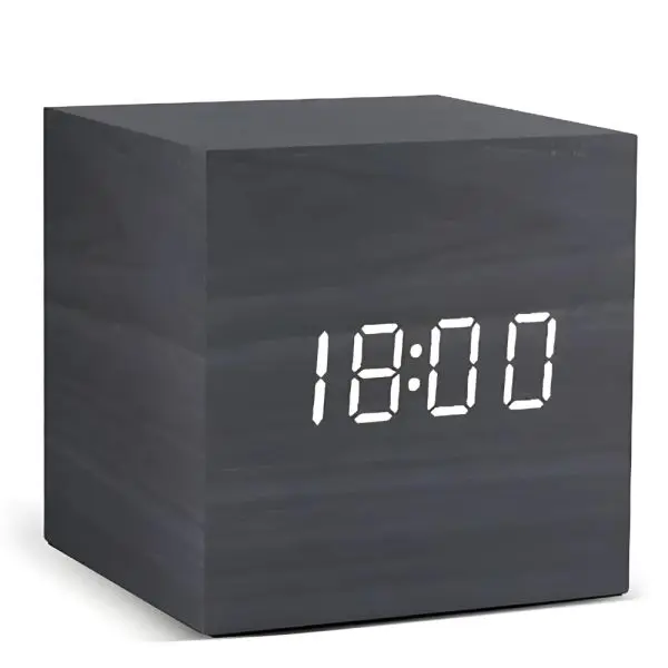 Reloj despertador digital negro Reloj despertador digital negro